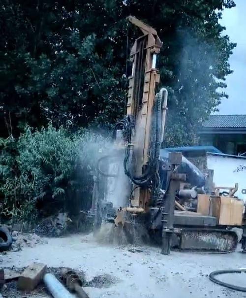 庐江钻岩石井